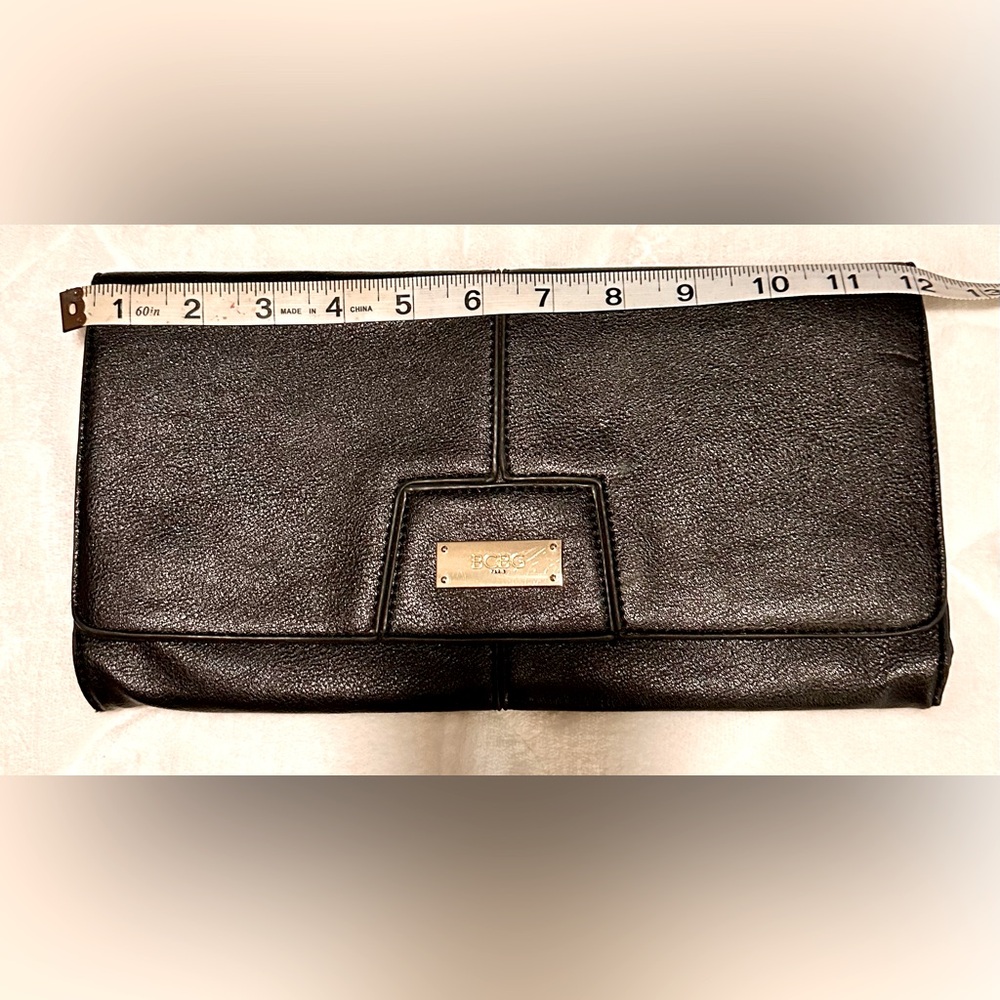BCBG Paris Black Faux Leather Chic B-0097 F34 Clutch Bag Purse High Fashion Goth